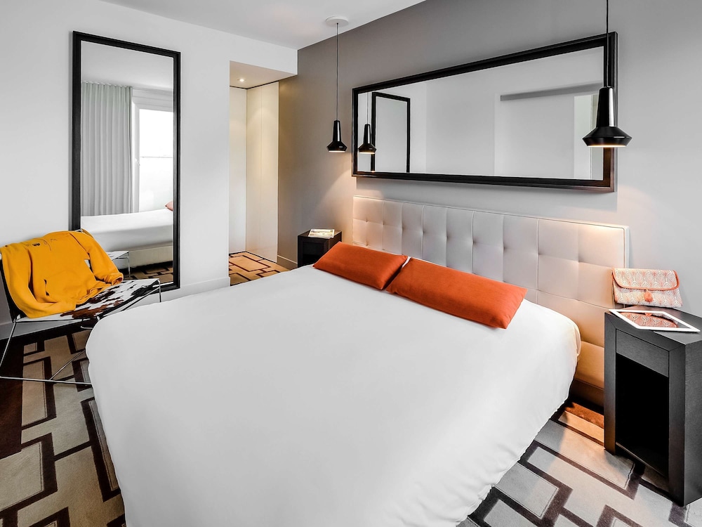 1 BEDROOM, APARTMENT, LARGE