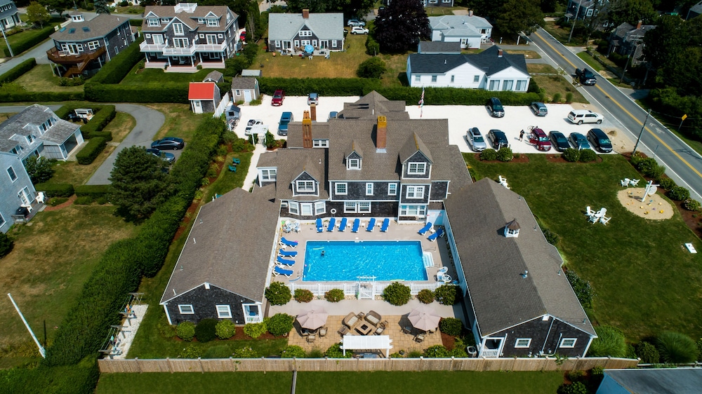 Beach Breeze Inn 37/50