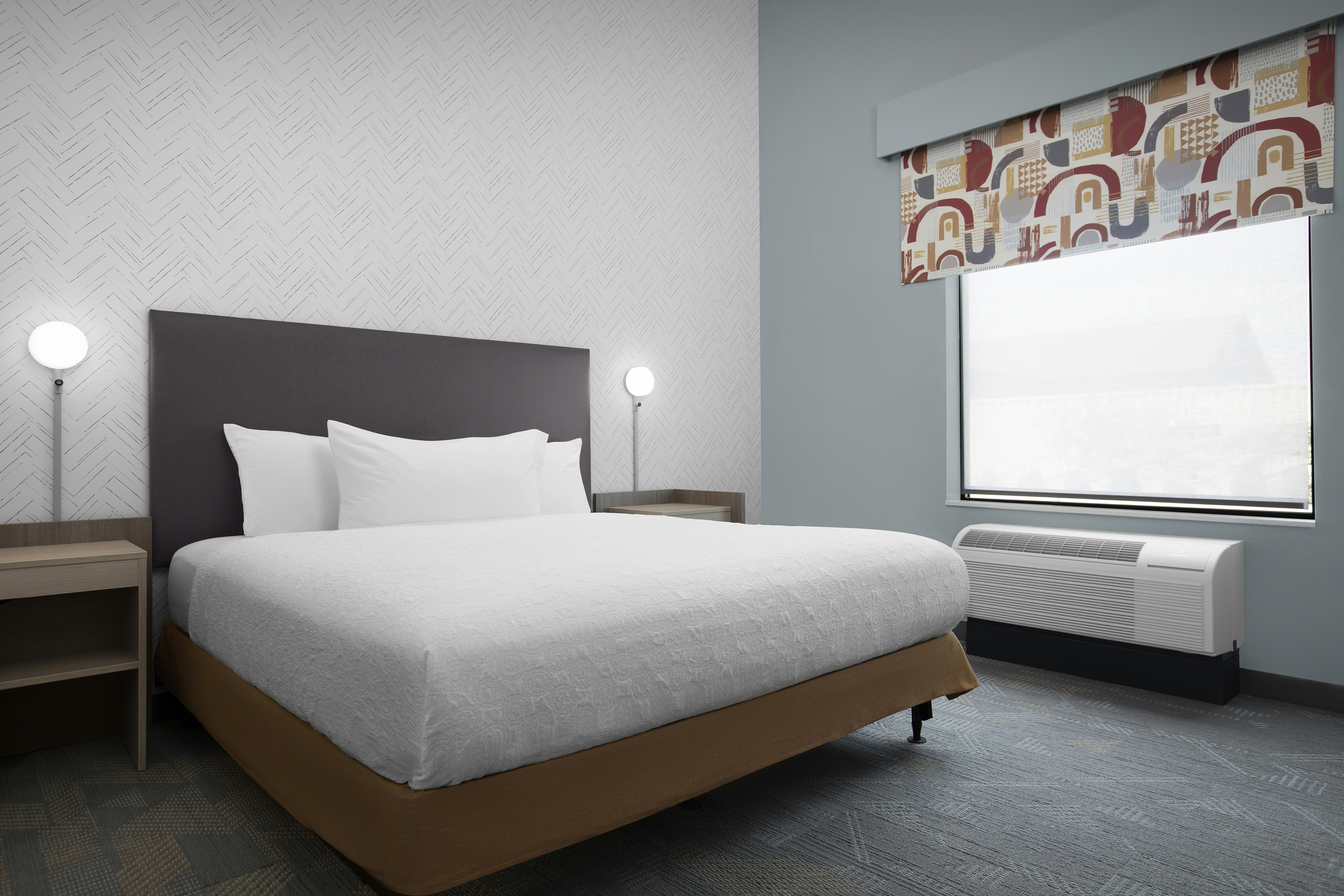 SUITE, KING BED, ACCESSIBLE