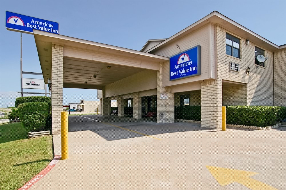 Americas Best Value Inn Midlothian Cedar Hill 3/31