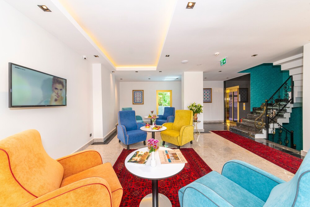Eastanbul Suite 33/57