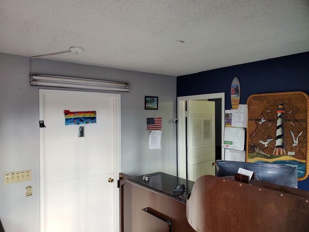 Sea Garden Motel 10/63