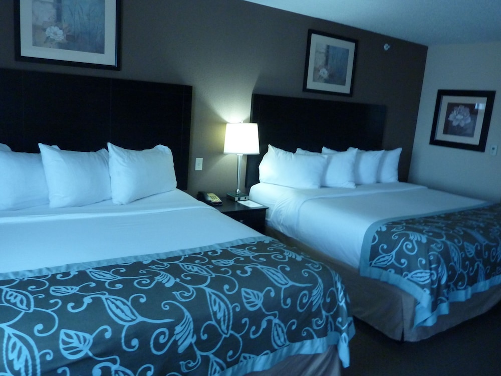Wingate by Wyndham Erlanger - Florence - Cincinnati South 15/28