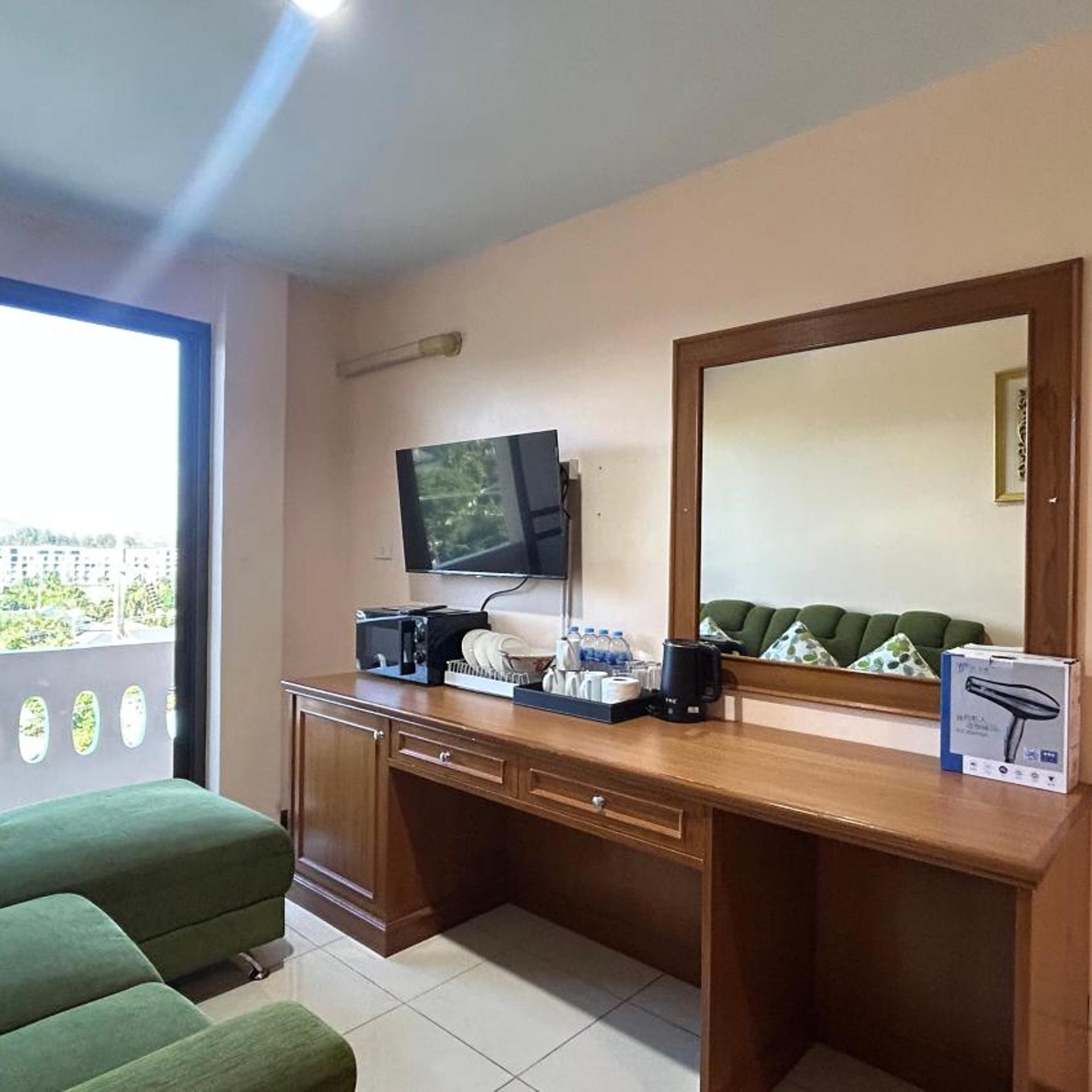 Surin Sunset Hotel 42/55