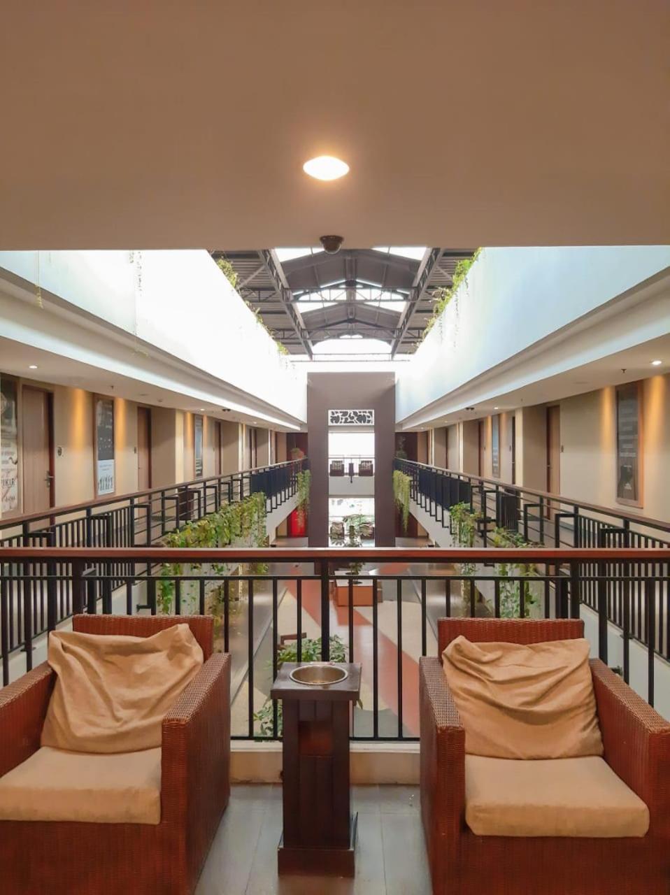 Hotel Asri Sumedang 24/37