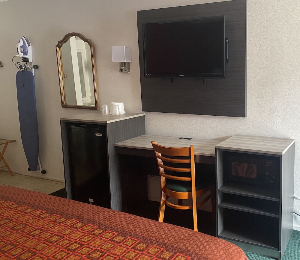 Windsor Inn Motel Lake Side 47/64