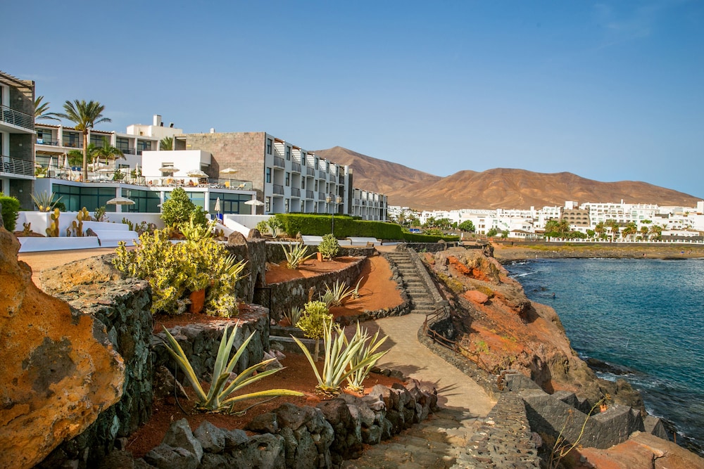 Hotel LIVVO Mirador Papagayo 77/81