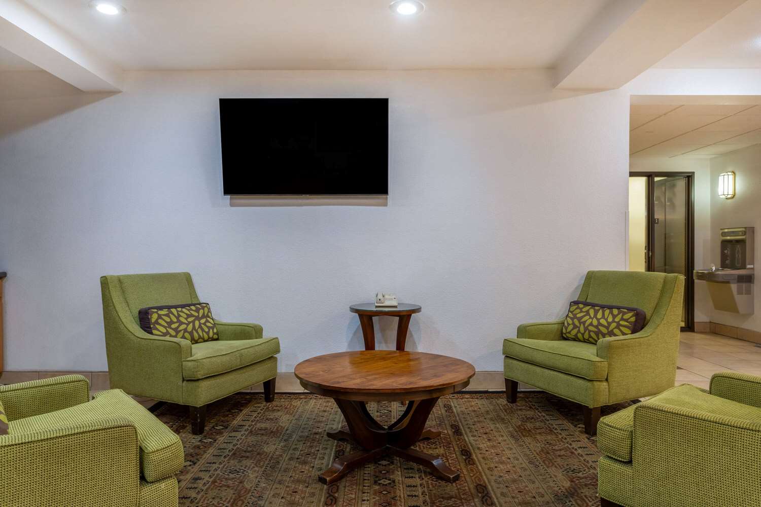 Super 8 By Wyndham The Dalles OR 13/24