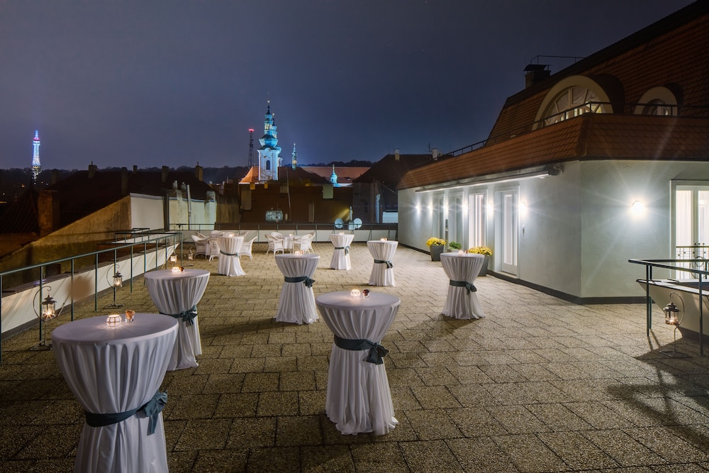 Savoy Hotel Prague 75/82