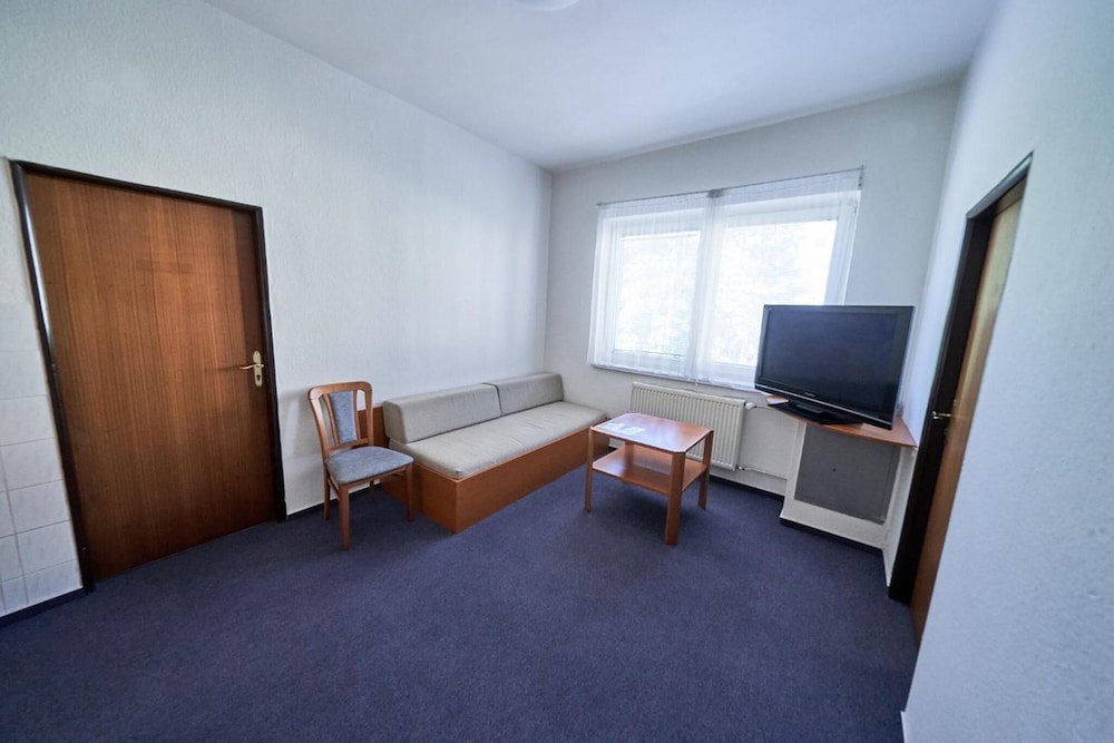 Hotel Astra 44/64