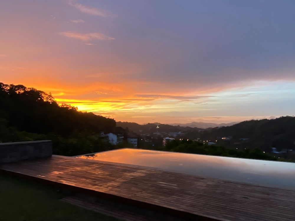 Coffee Bungalow Kandy 38/50