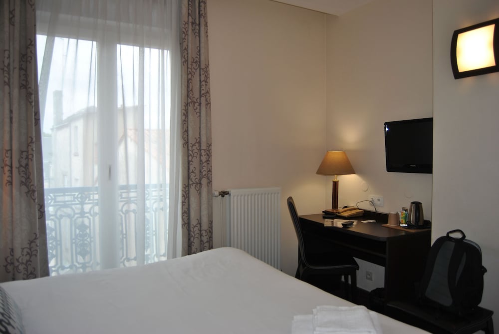 Hotel de L Apos Europe 24/69
