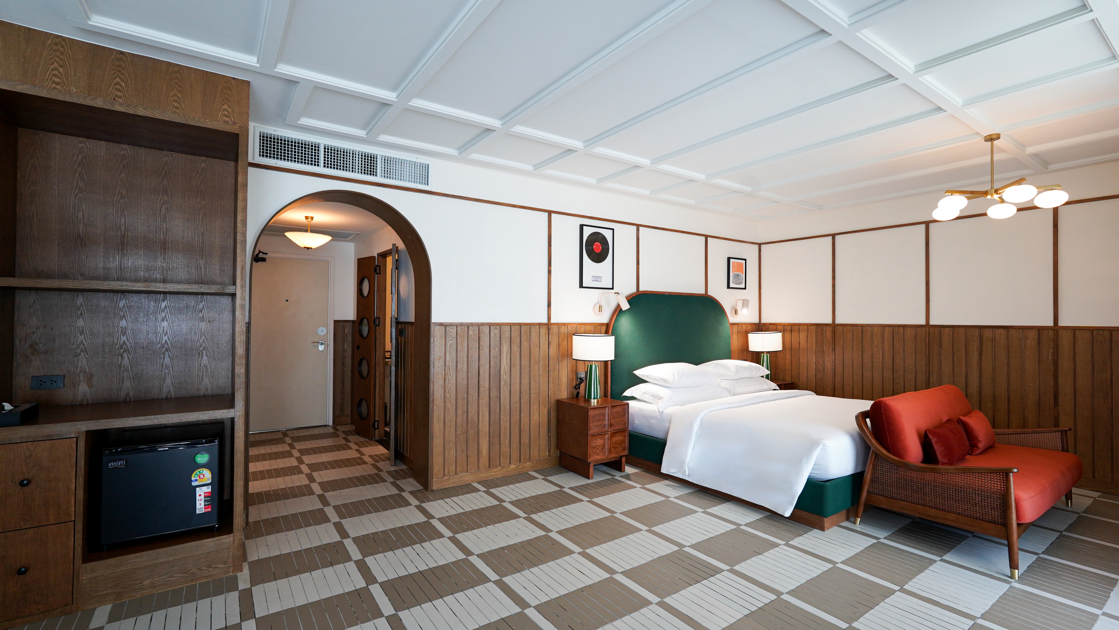 SIGNATURE QUAD ROOM