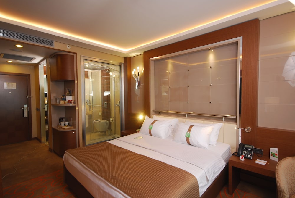 HOLIDAY INN ANKARA - KAVAKLIDERE 23/78