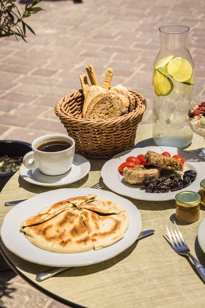 Alcanea Boutique Hotel 57/69