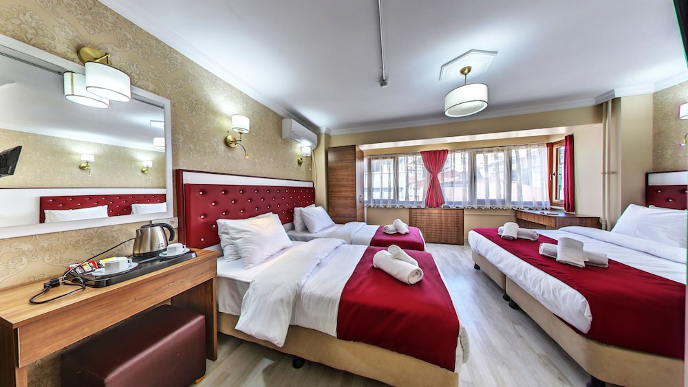 Cihangir Palace Hotel 32/69