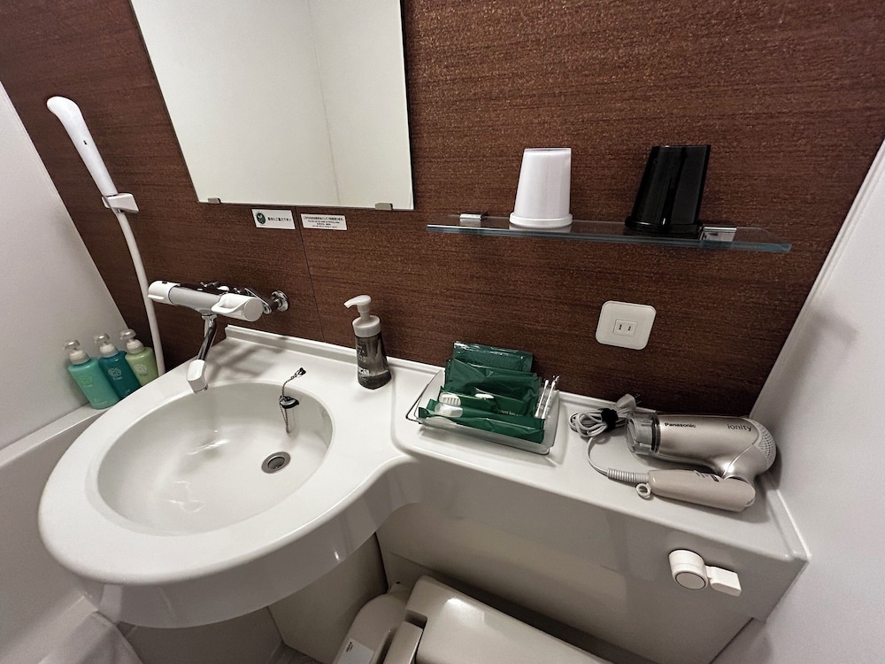 Hotel Route Inn Shinshiro 28/29