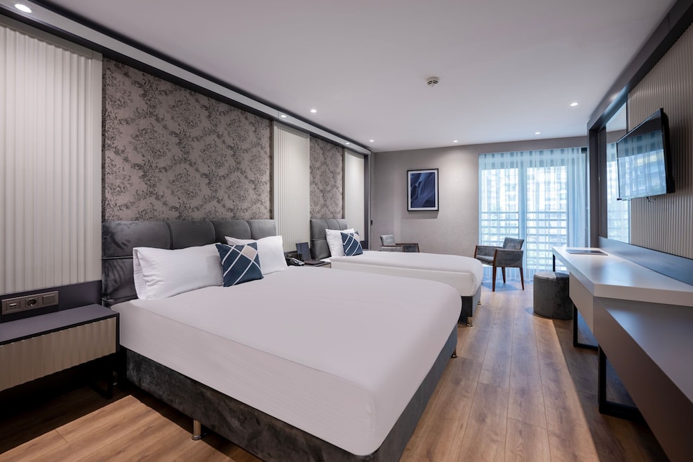 Room at Four Points Express by Sheraton Antalya Lara, ANTALYA