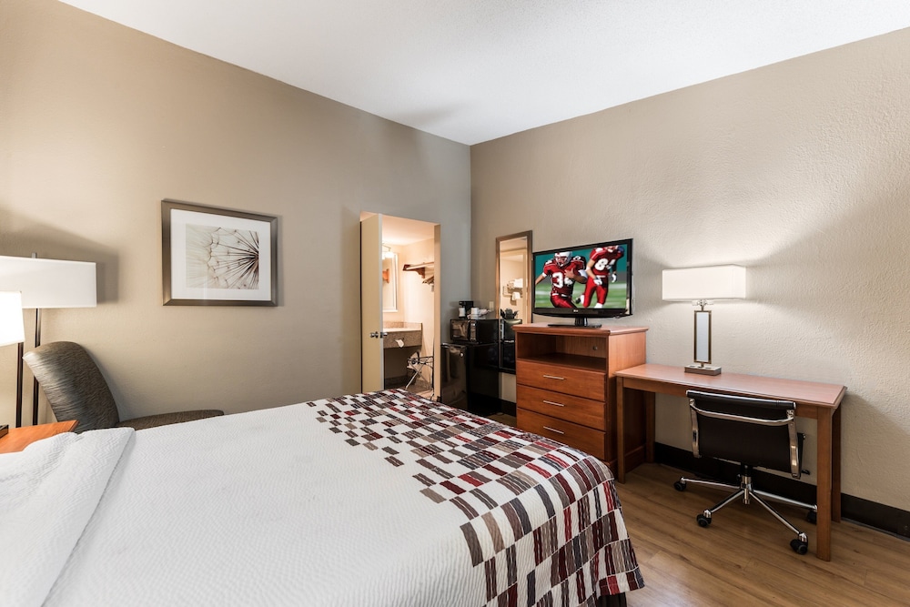 Red Roof Inn Morton Grove 6/23