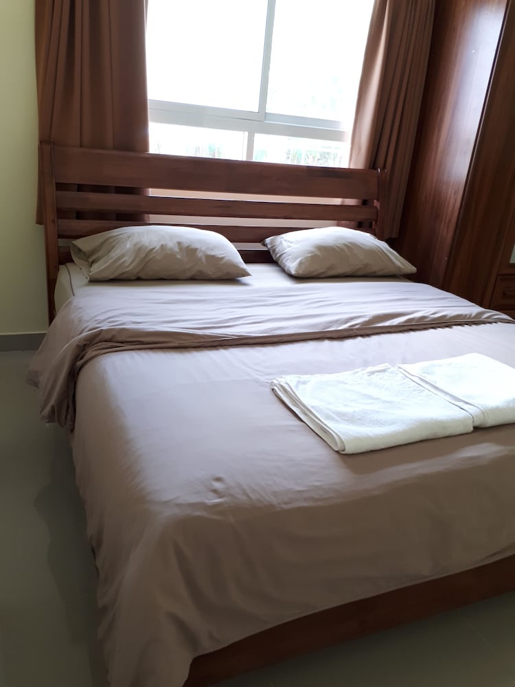 STANDARD, DOUBLE BED