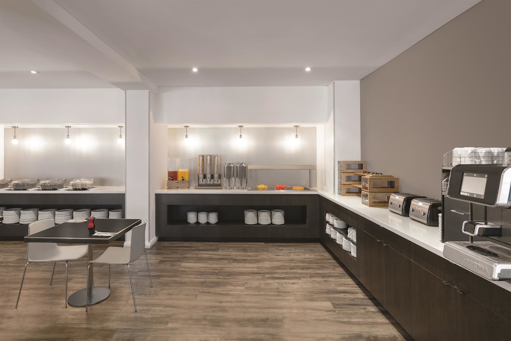 Mercure Perth on Hay 24/50