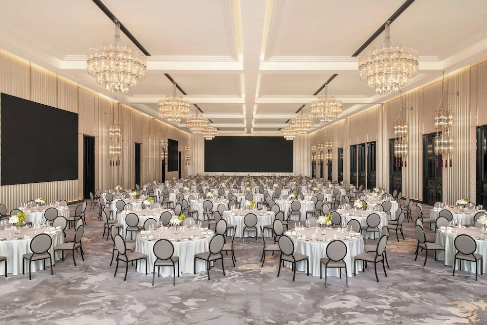 The Ritz-Carlton, Bangkok 33/45
