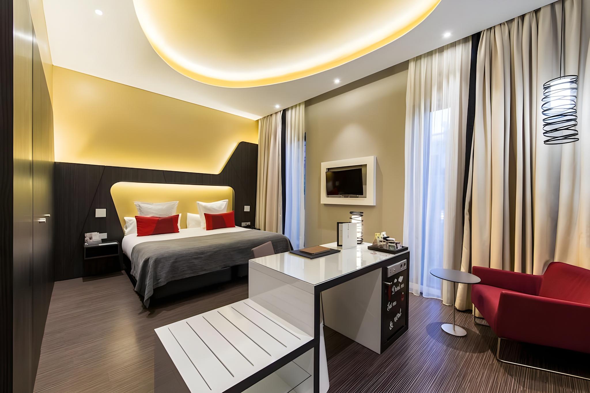 Superior, Single, 2 Double Beds