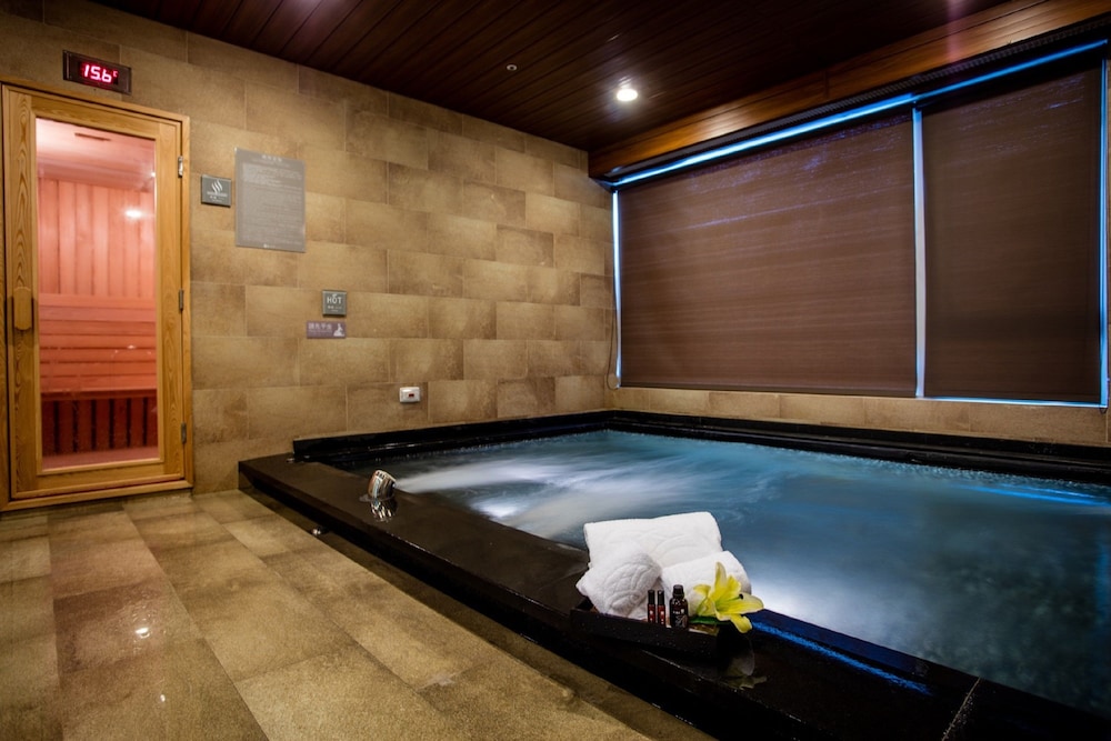 Fullon Hotel Taoyuan Airport Access Mrt A8 32/64