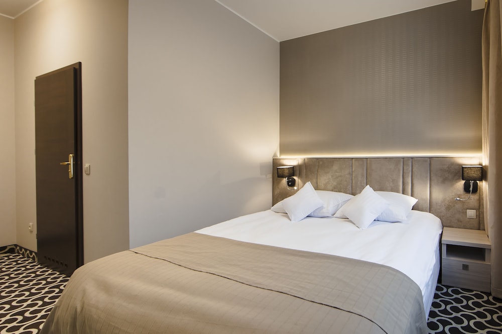 Art Hotel Sosnowiec 14/65