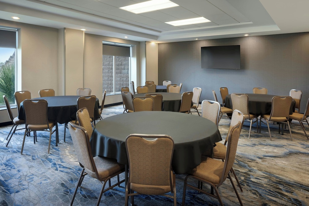 Fairfield Inn And Suites By Marriott Lincoln Southeast 58/64