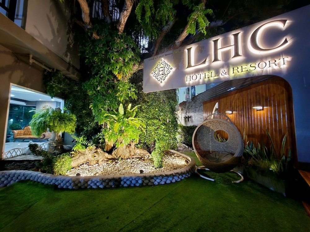 LHC Hotel and Resort 74/75