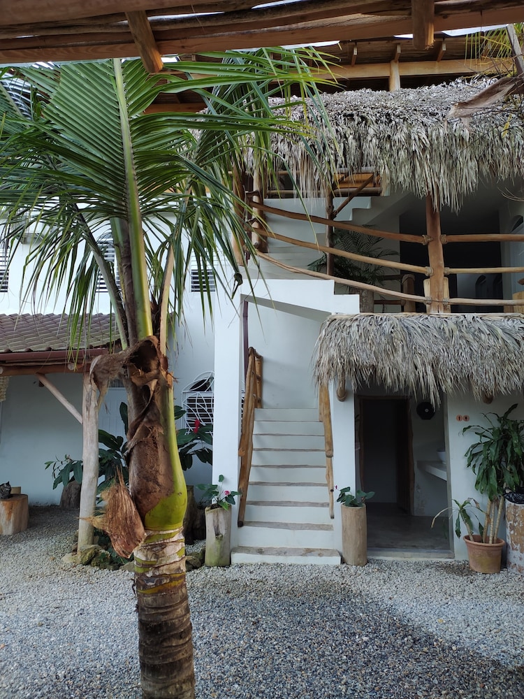 Residencia El Balata 46/50