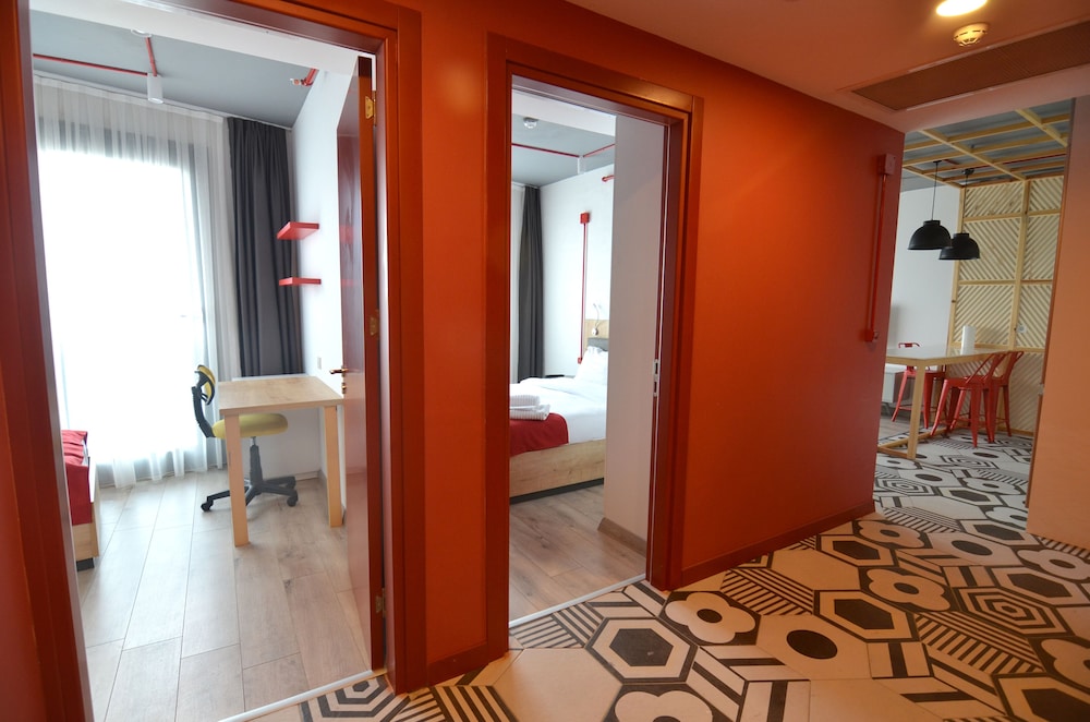 Coordinat Suites 25/65