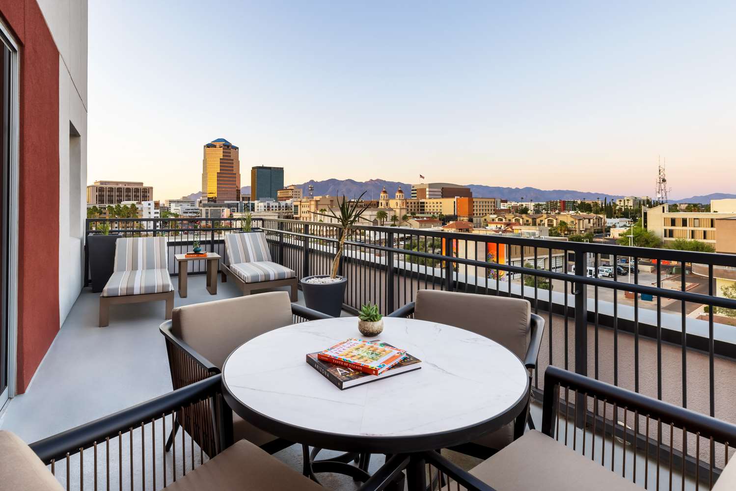 Doubletree By Hilton Tucson Downtown Convention Center 21/30