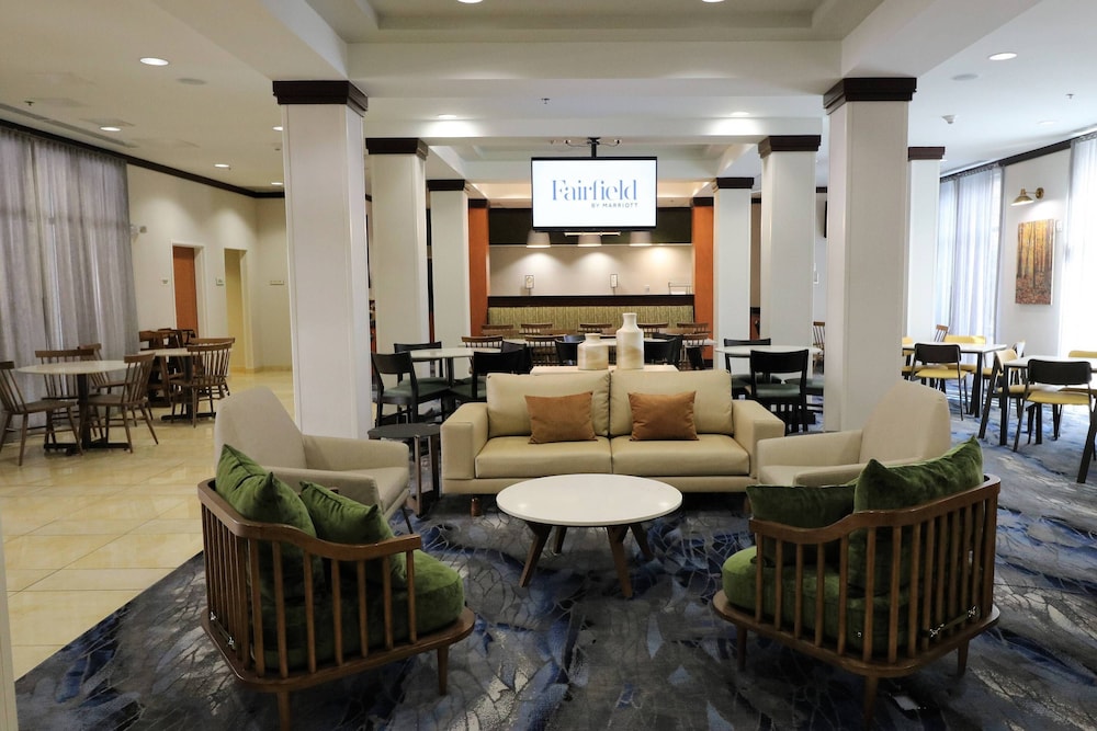 Fairfield Inn Suites San Antonio Downtown Alamo Plaza 36/50