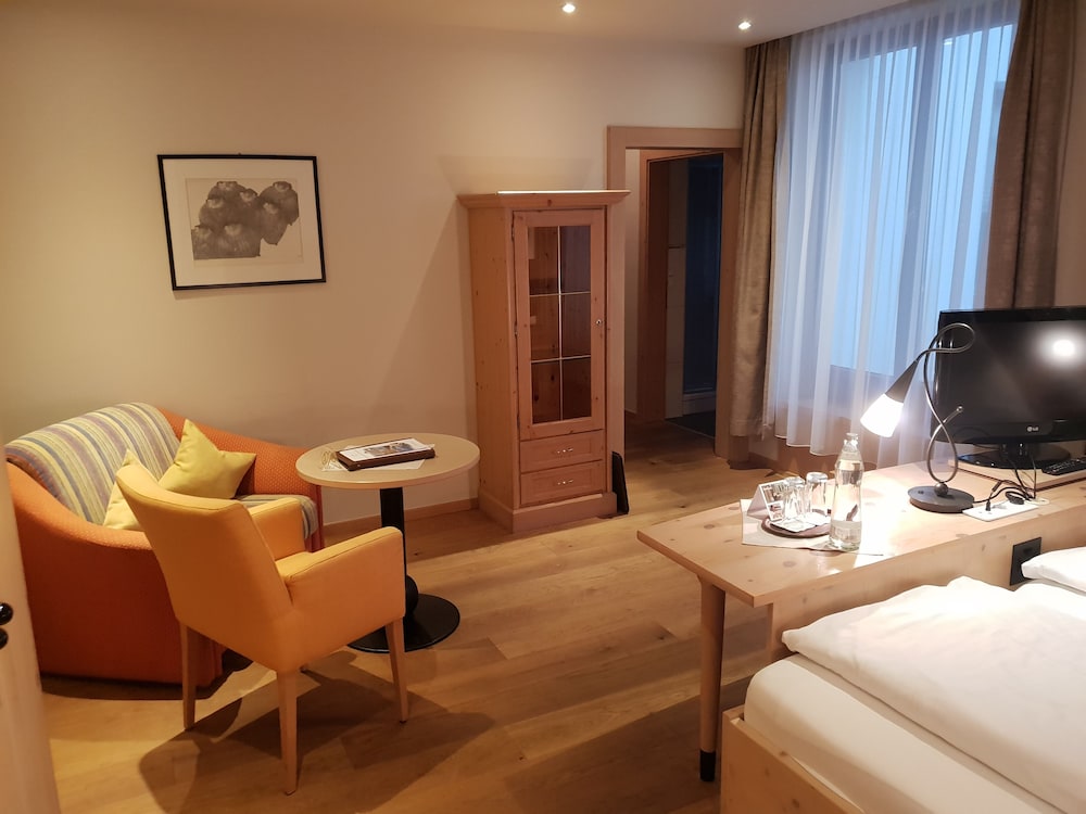 Aktivhotel Schweizerhof 31/72