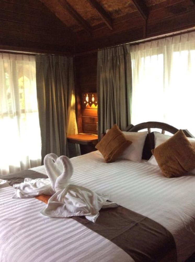 Boutique Village Hotel SHA Plus 15/71