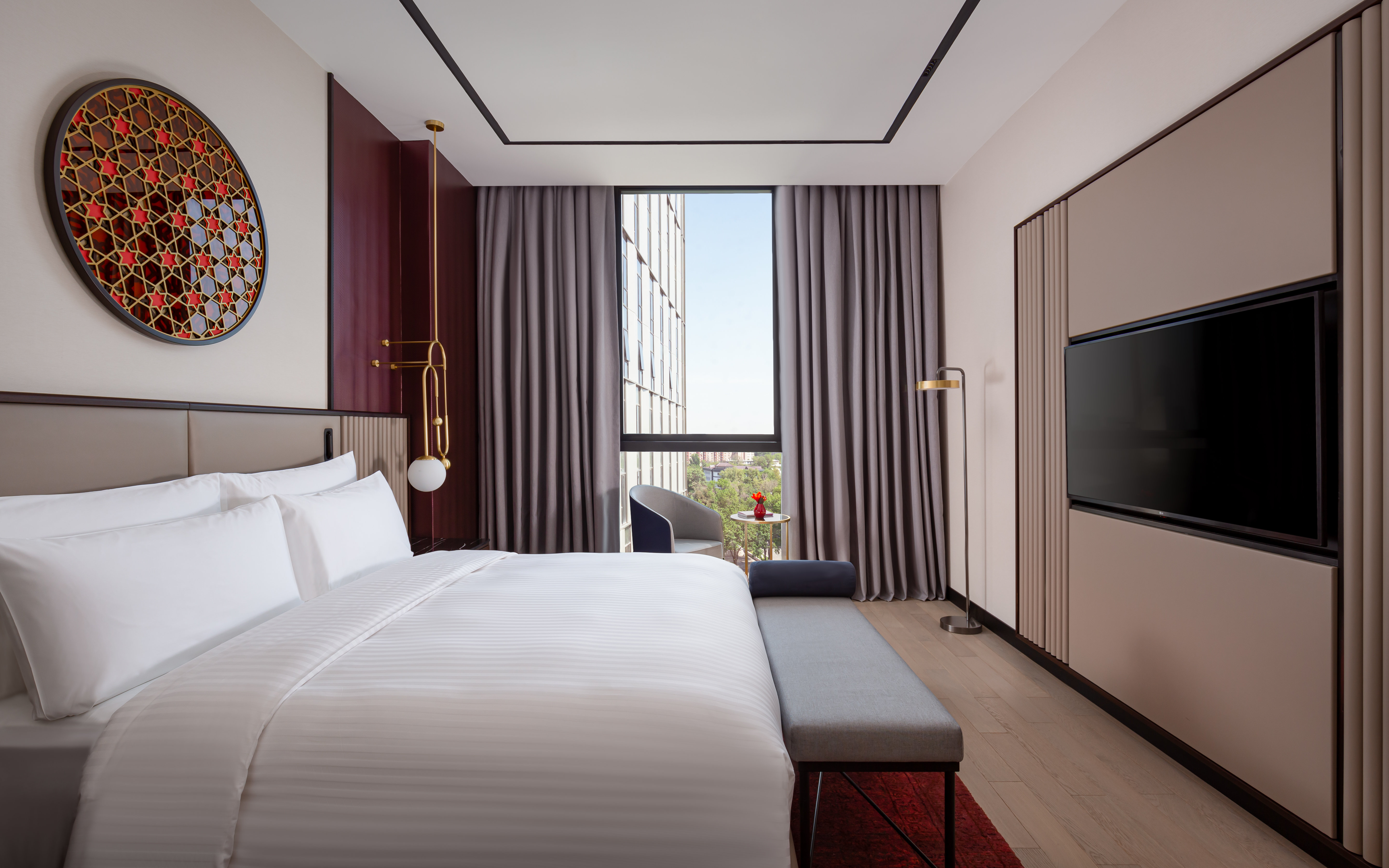 Suite, King Bed, Club Lounge Access, High Floor