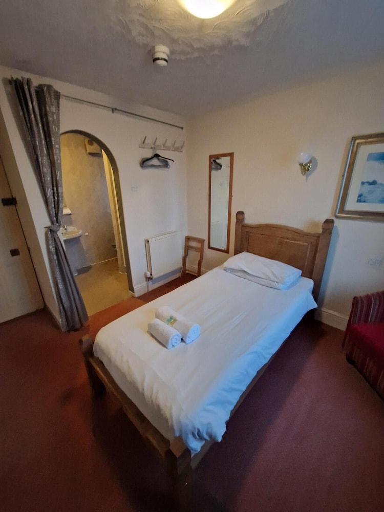 The Menai Hotel 10/46