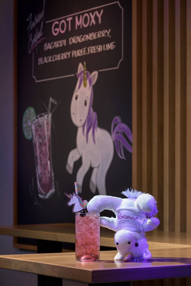 Moxy Boston Downtown 10/68