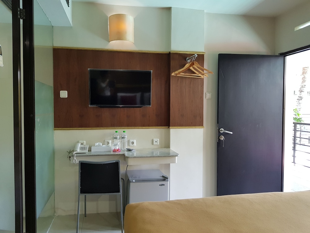 SANUR AGUNG HOTEL 51/77