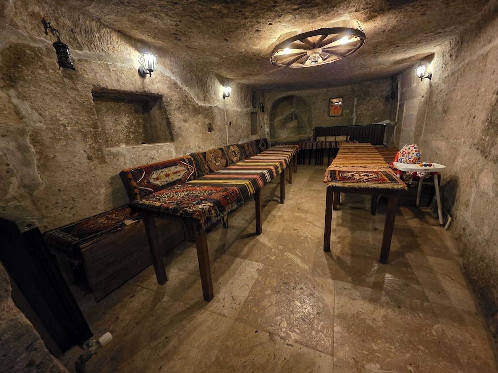 Cappadocia Antique Gelveri Cave Hotel 42/64