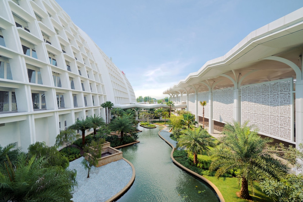 Movenpick Hotel & Convention Centre KLIA 6/63