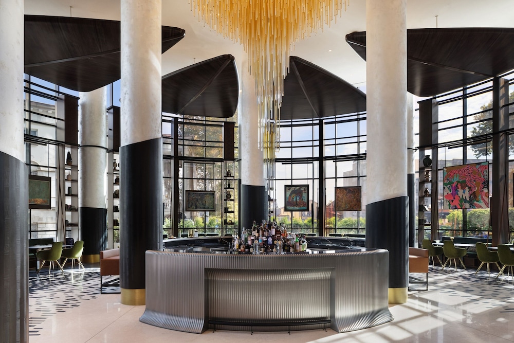 Paragraph Freedom Square, a Luxury Collection Hotel, Tbilisi 10/50