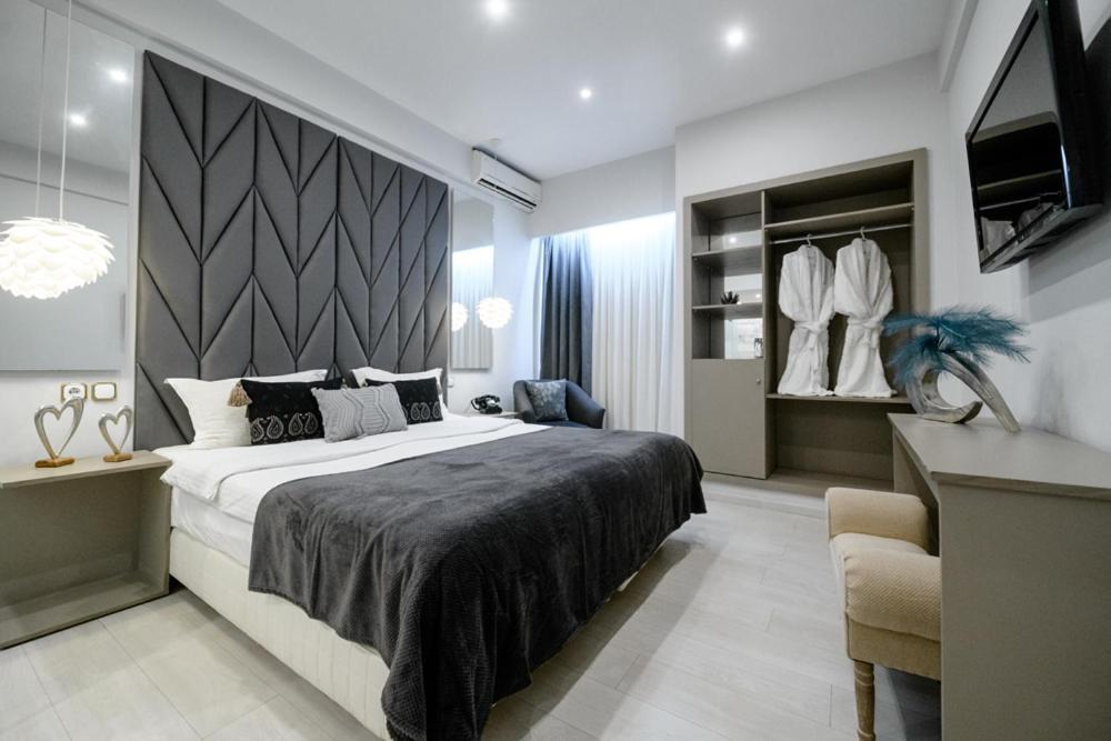 BEST WESTERN LINGOS HOTEL 11/55