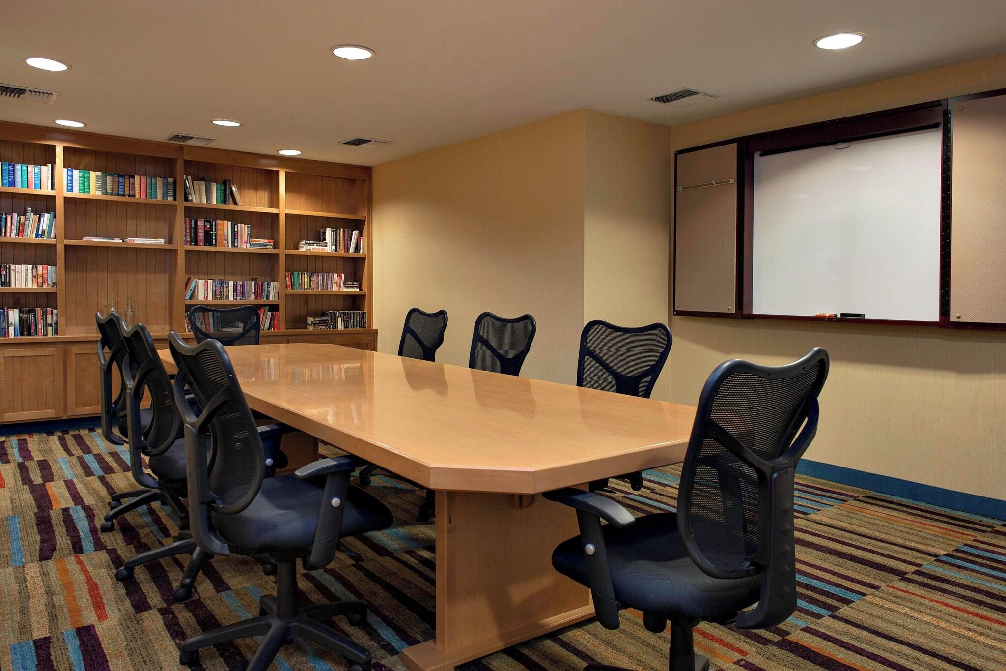 Fairfield Inn And Suites Santa Rosa Sebastopol 24/28