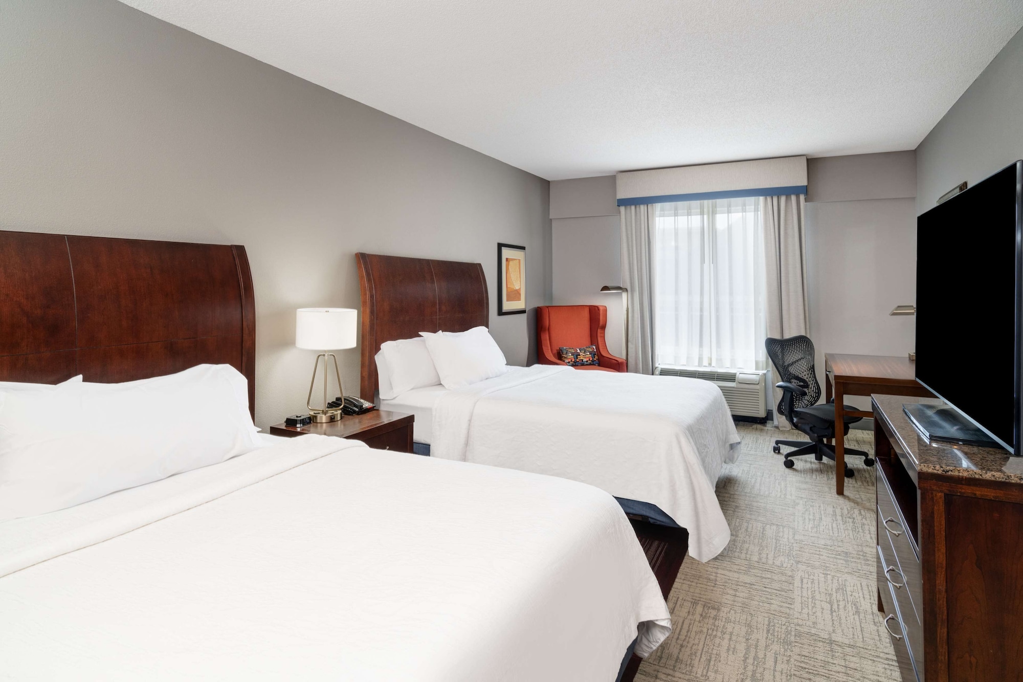 Evolution, 2 Queen Beds