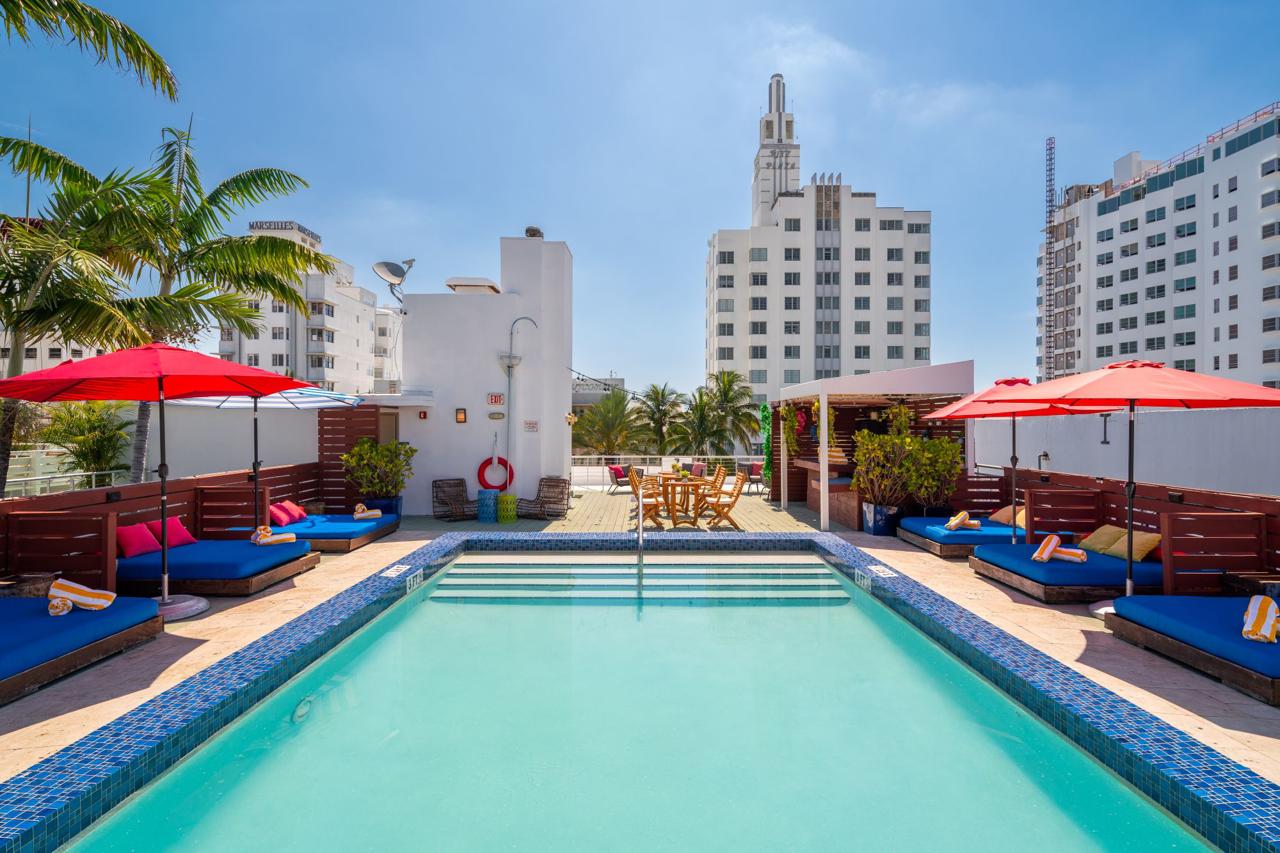 Catalina Hotel & Beach Club 65/70