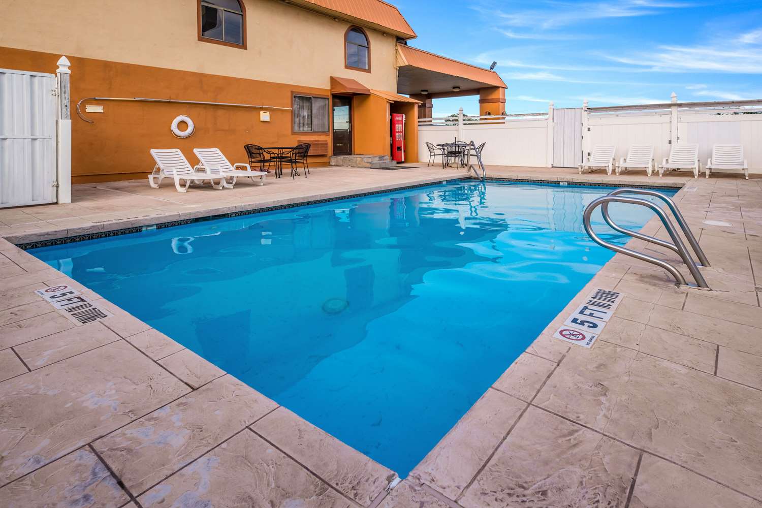 Quality Inn Clovis 21/27