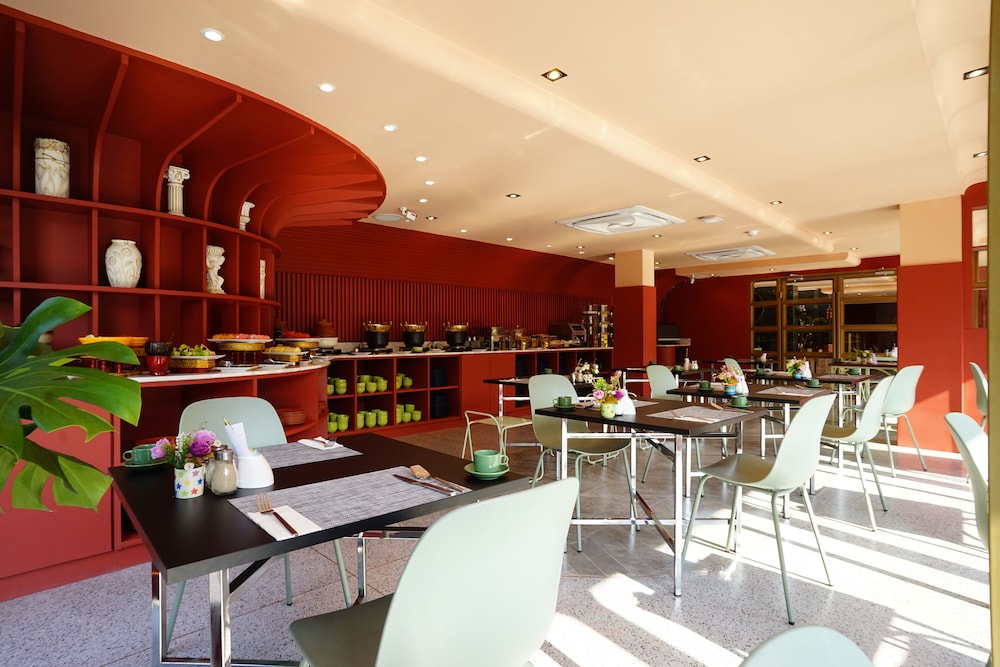4 Monkeys Hotel Bangkok 38/50